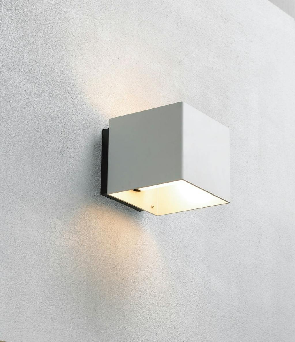 Lys på væggen Lys på væggen