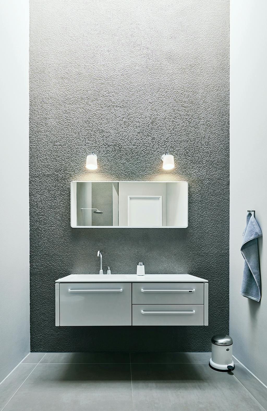 badeværelse vipp møbel hvidt skraldespand