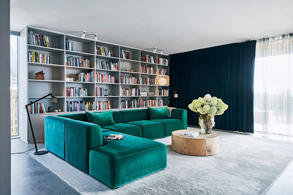 grøn sofa riva 1920 reol tæppe massimo