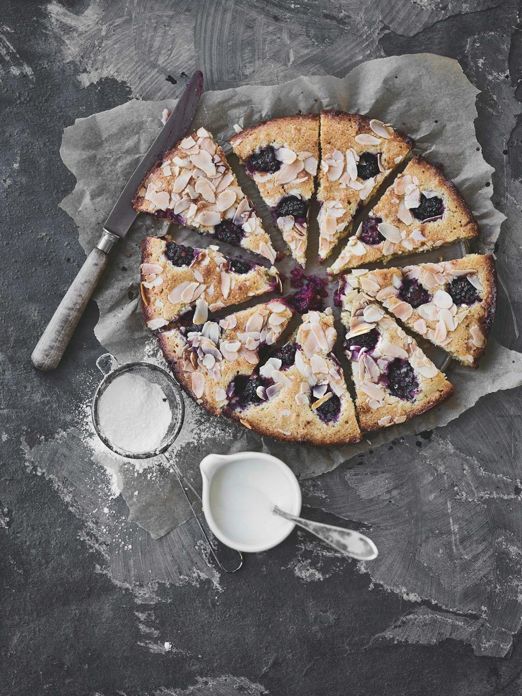 Brombærtærte med hvid chokolade