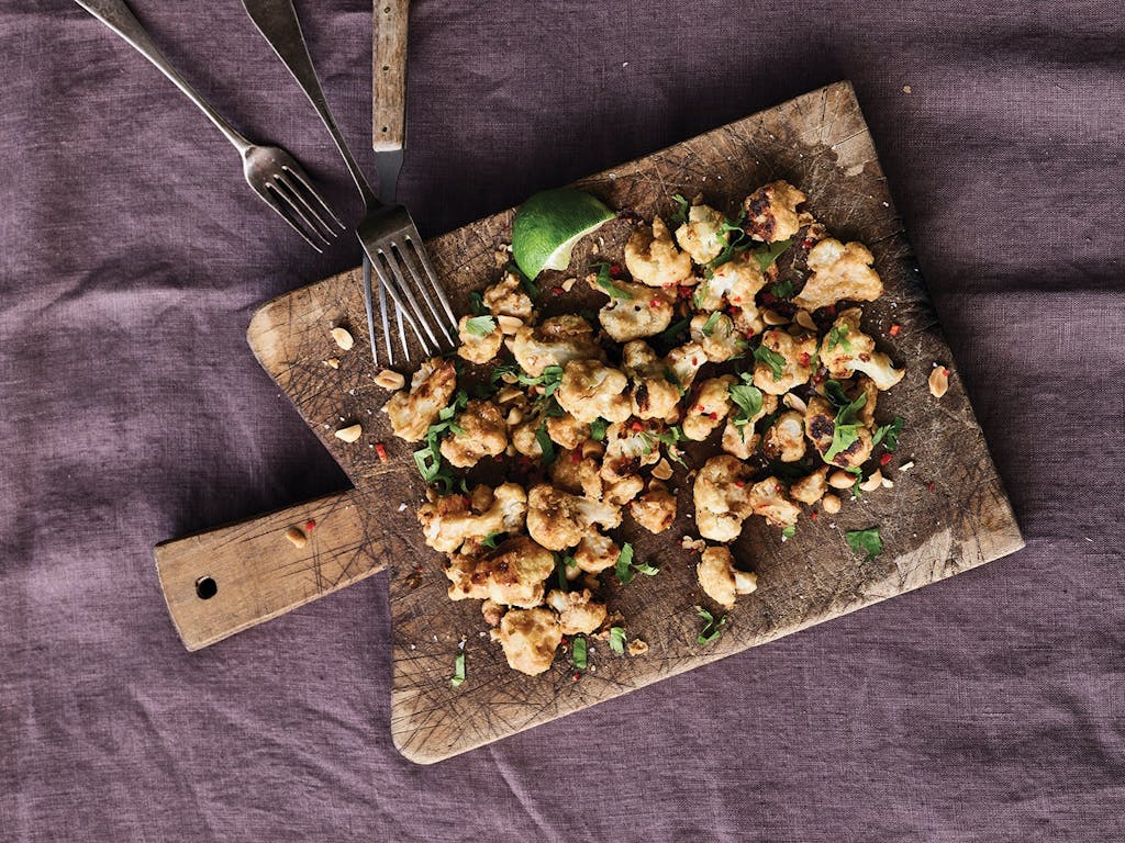 blomkål snack peanutbutter chili koriander opskrift aftensmad