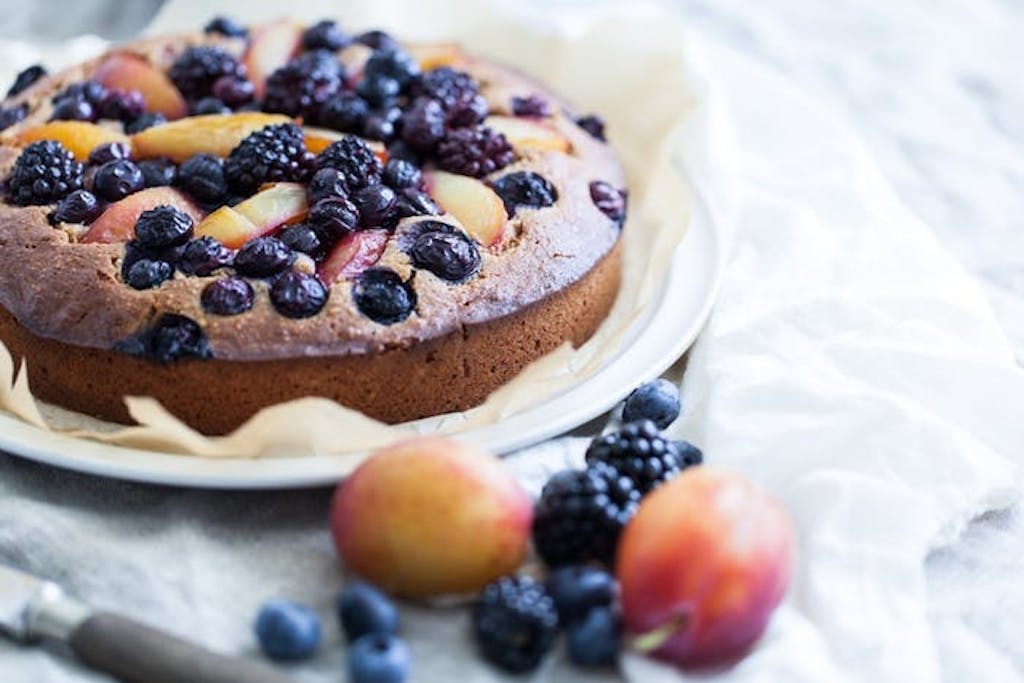 glutenfri opskrift på kage med blåbær