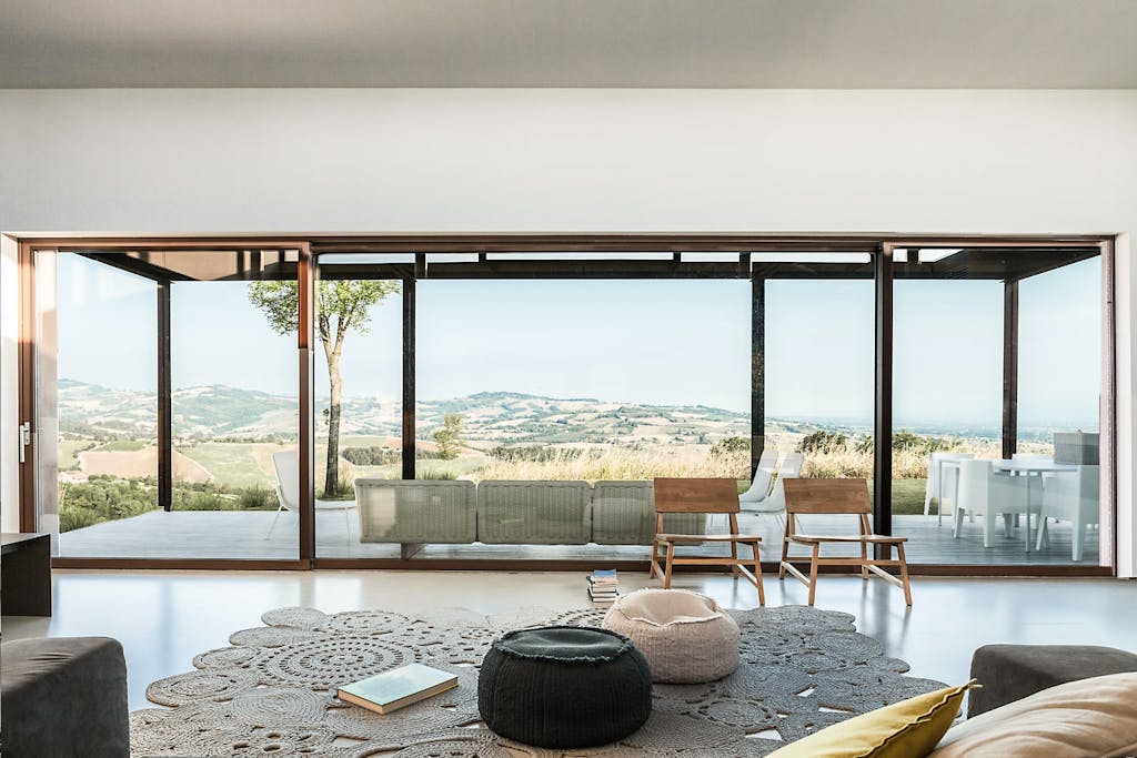 Flytende overganger mellom ute og inne