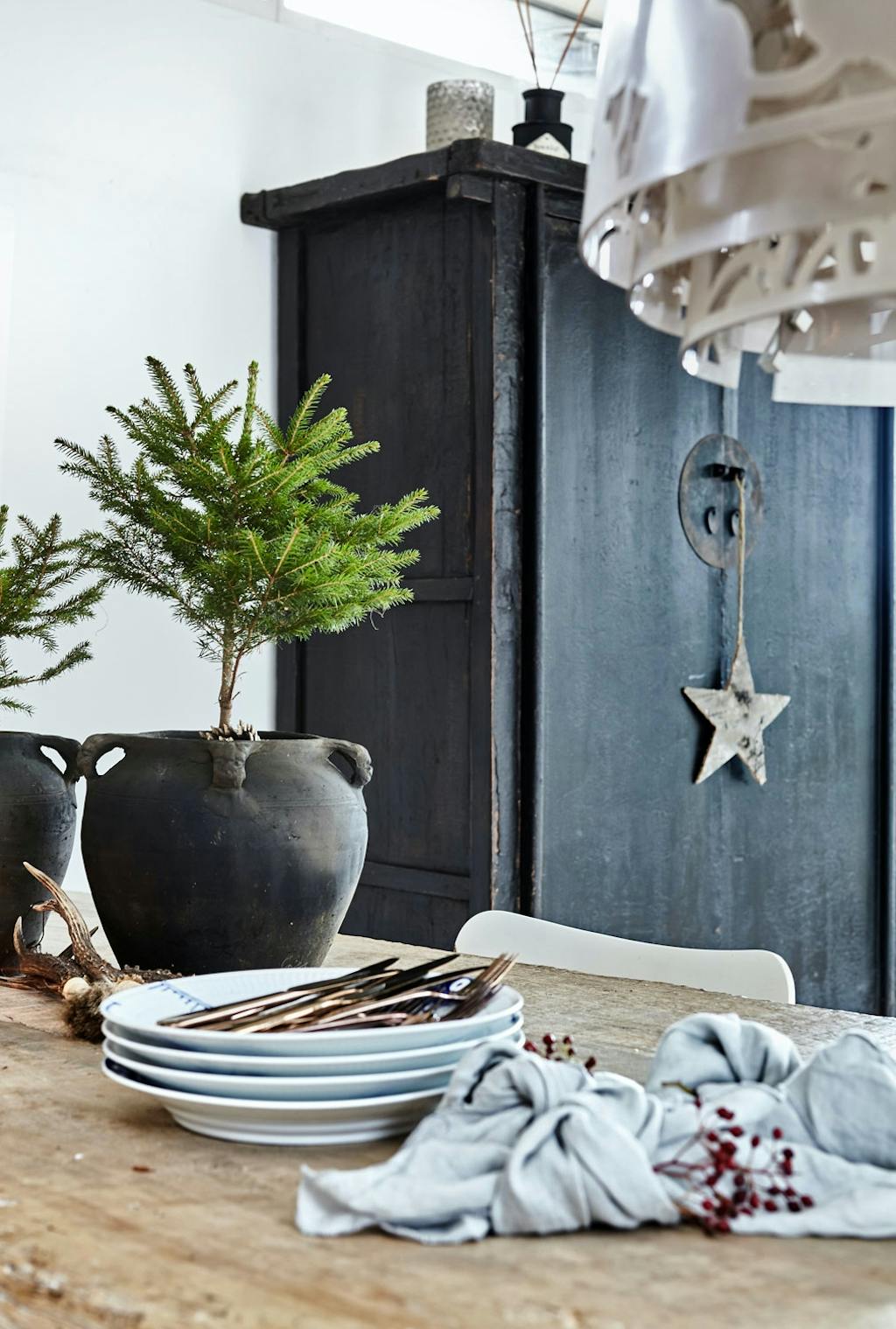 Granbar som julepynt i hjemmet til jul.