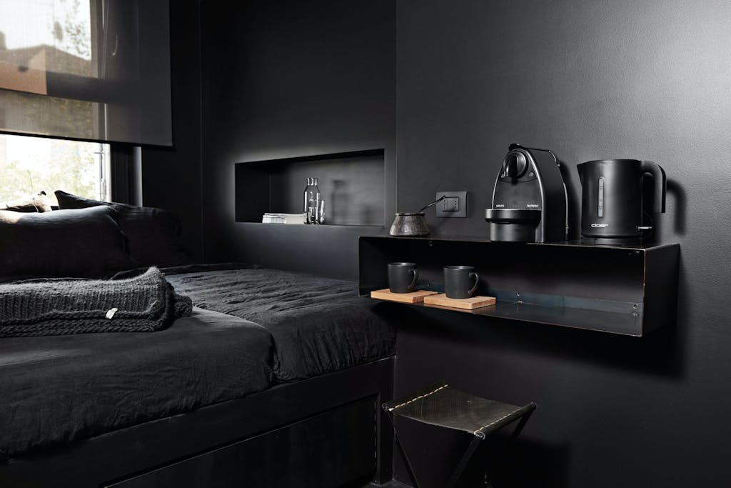 I det svarte rommet... I det svarte rommet...