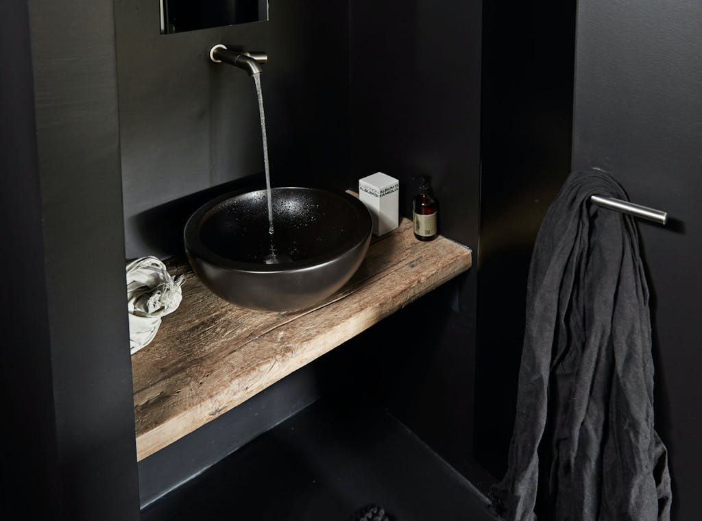 Helsvart og helhetlig Helsvart og helhetlig