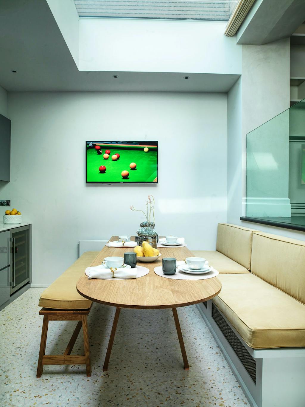 Kult kjøkken med terazzogulv