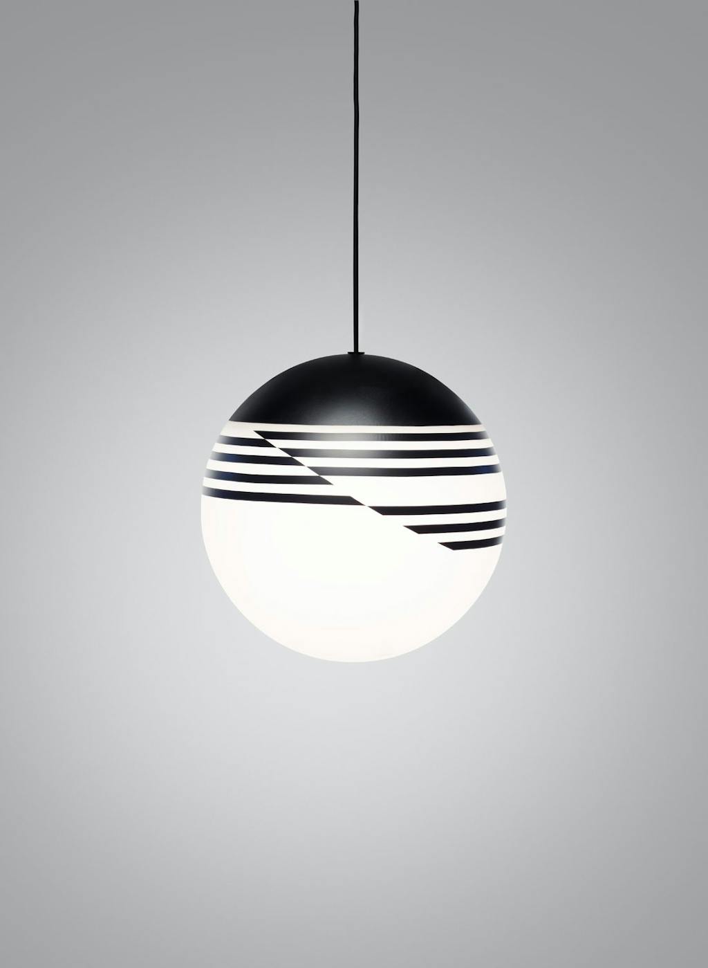 15. Asymmetrisk taklampe 15. Asymmetrisk taklampe
