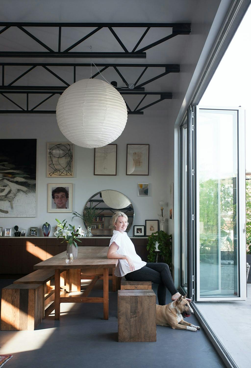 Oppusset fabrikk med egen takhage