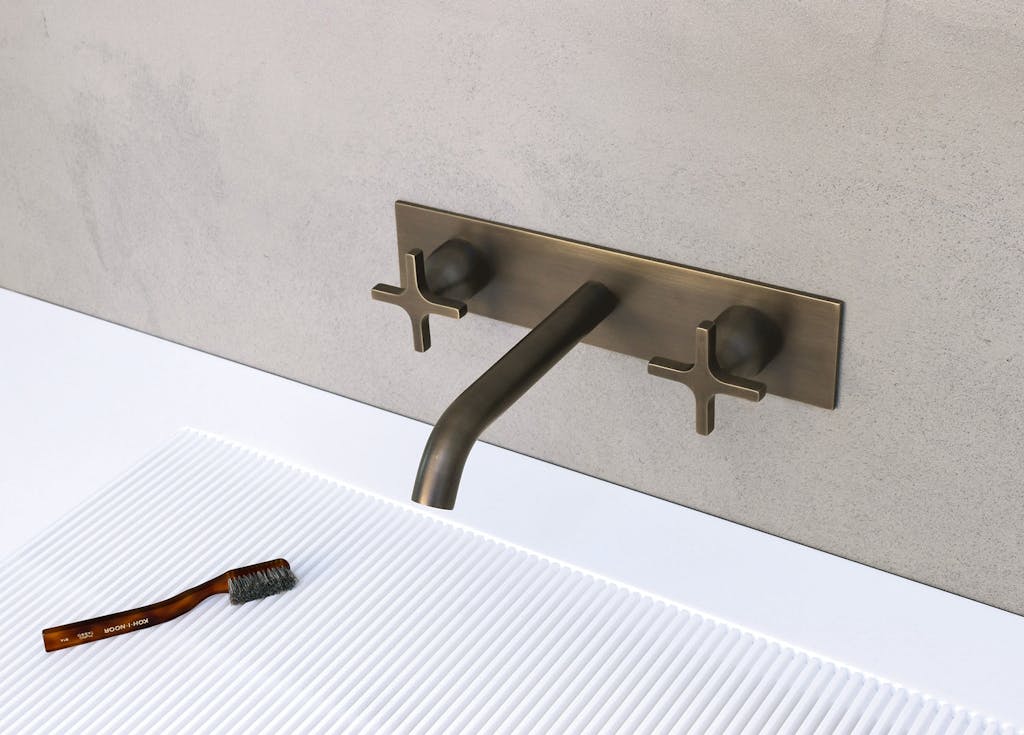 messingarmatur til badet