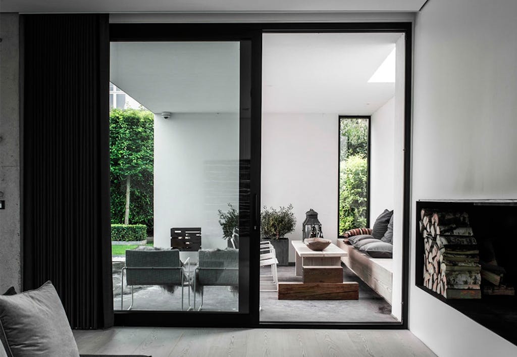 4. Stua fortsetter ute