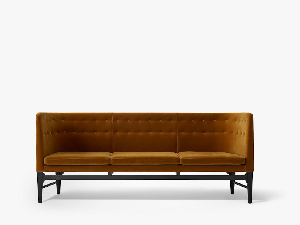 Sofa i brun fløyel. 