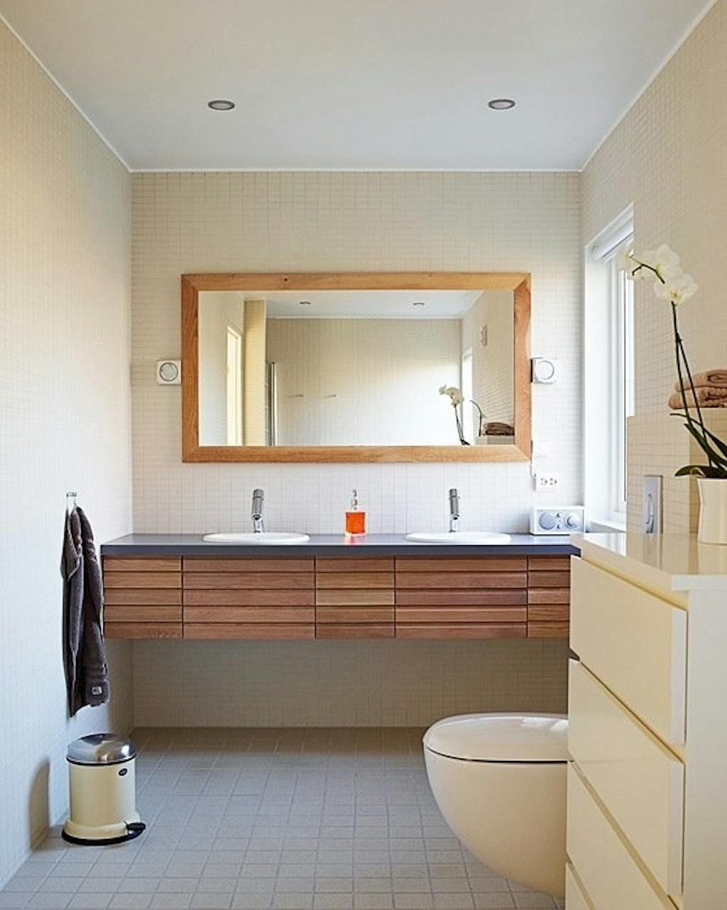 Heltre eik på badet