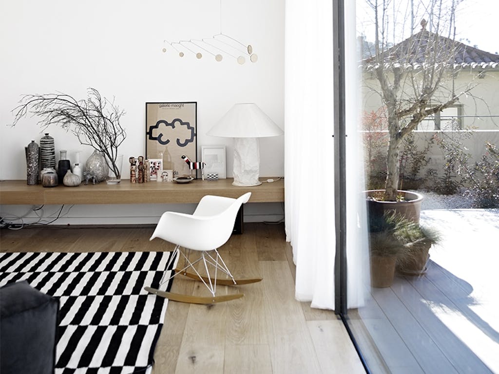 Ut i naturen gjennom vakre vinduer