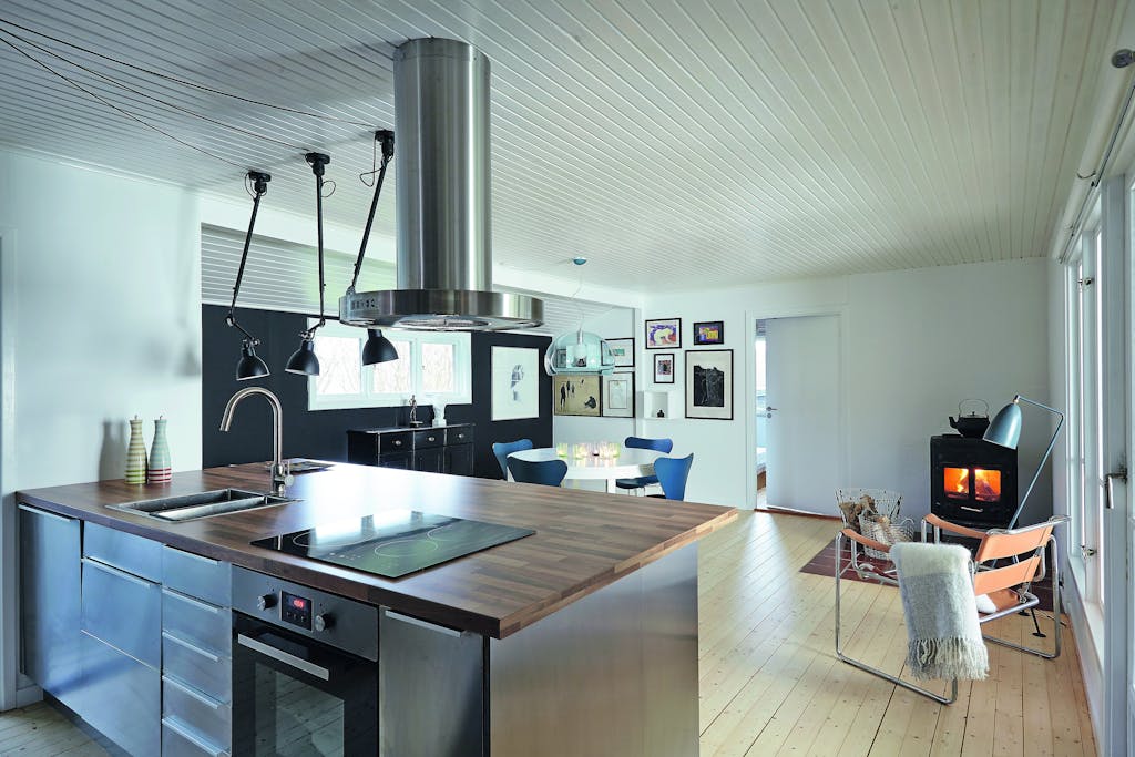  
Stemning med svart vegg