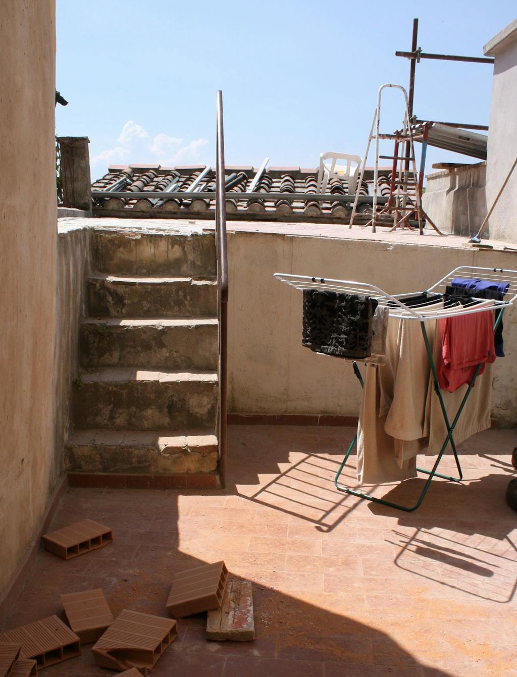 Terrasse i første etasje før oppussing.