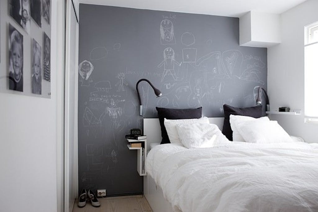 Seng med oppbevaring