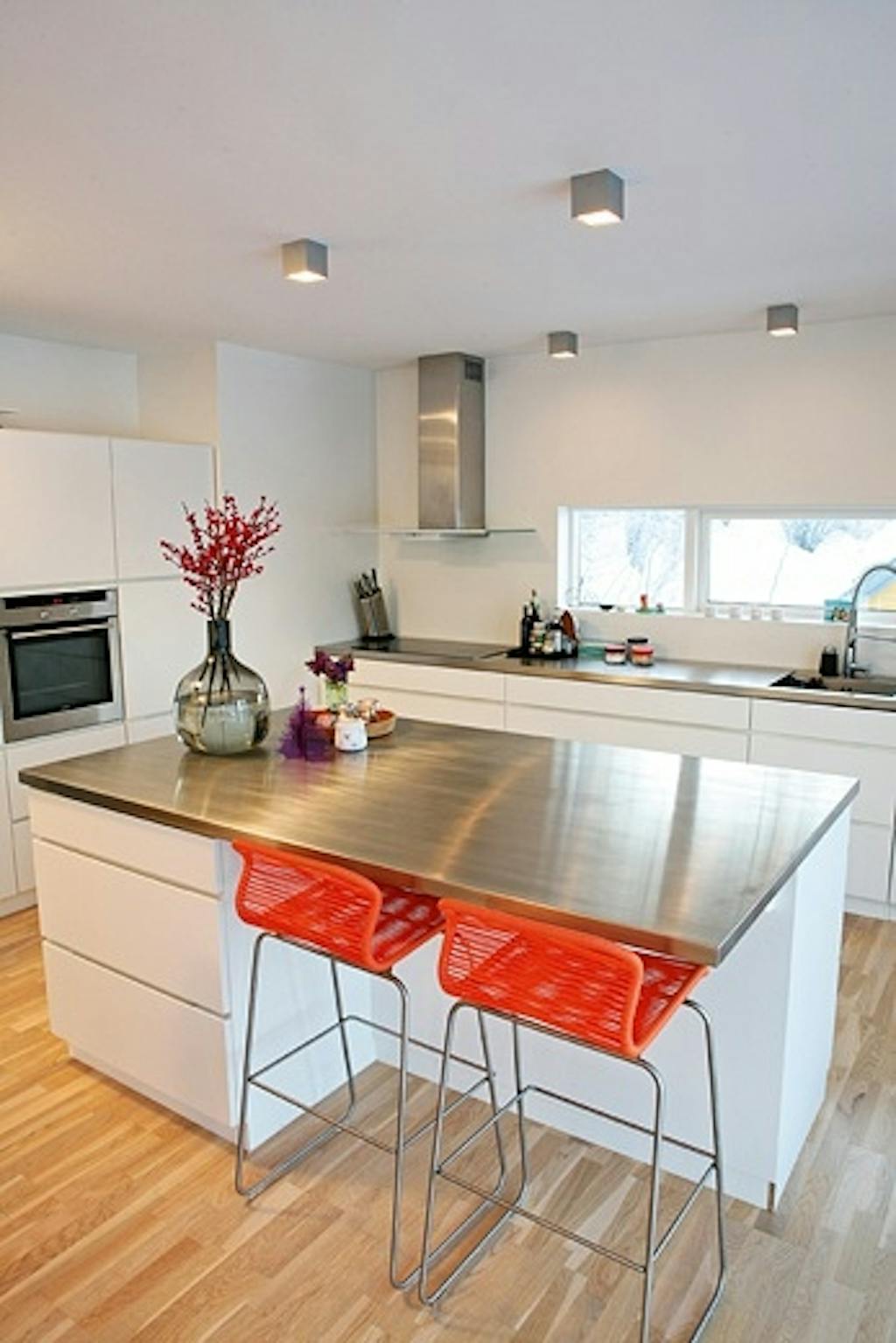 Røde møbler som julepynt