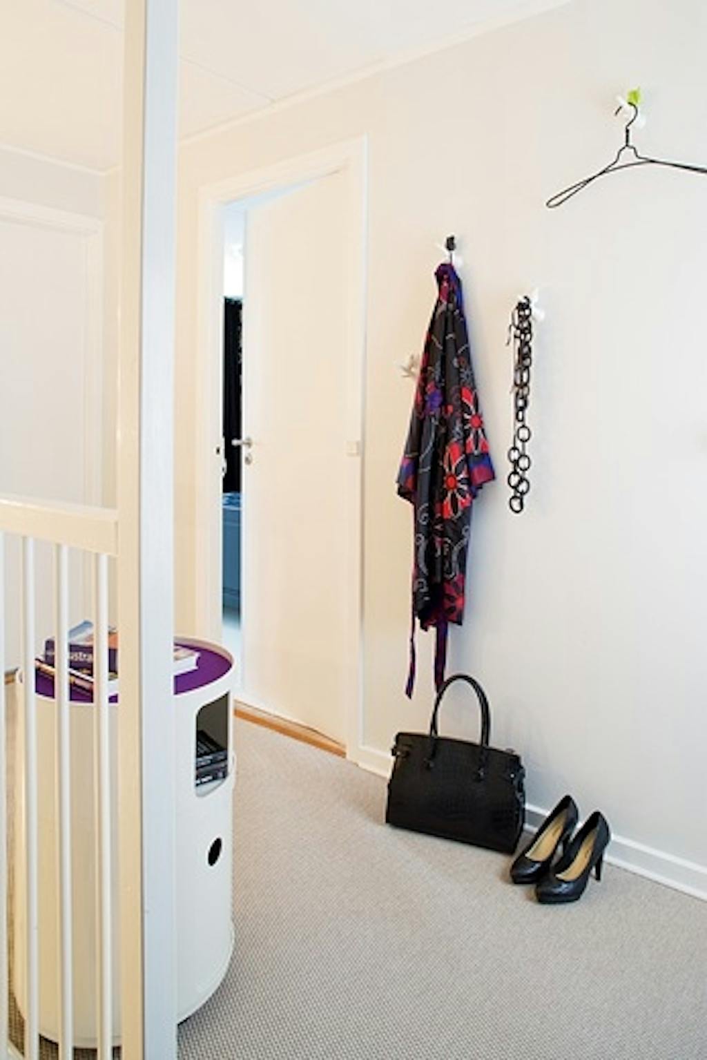 Dekorer med klær og vesker