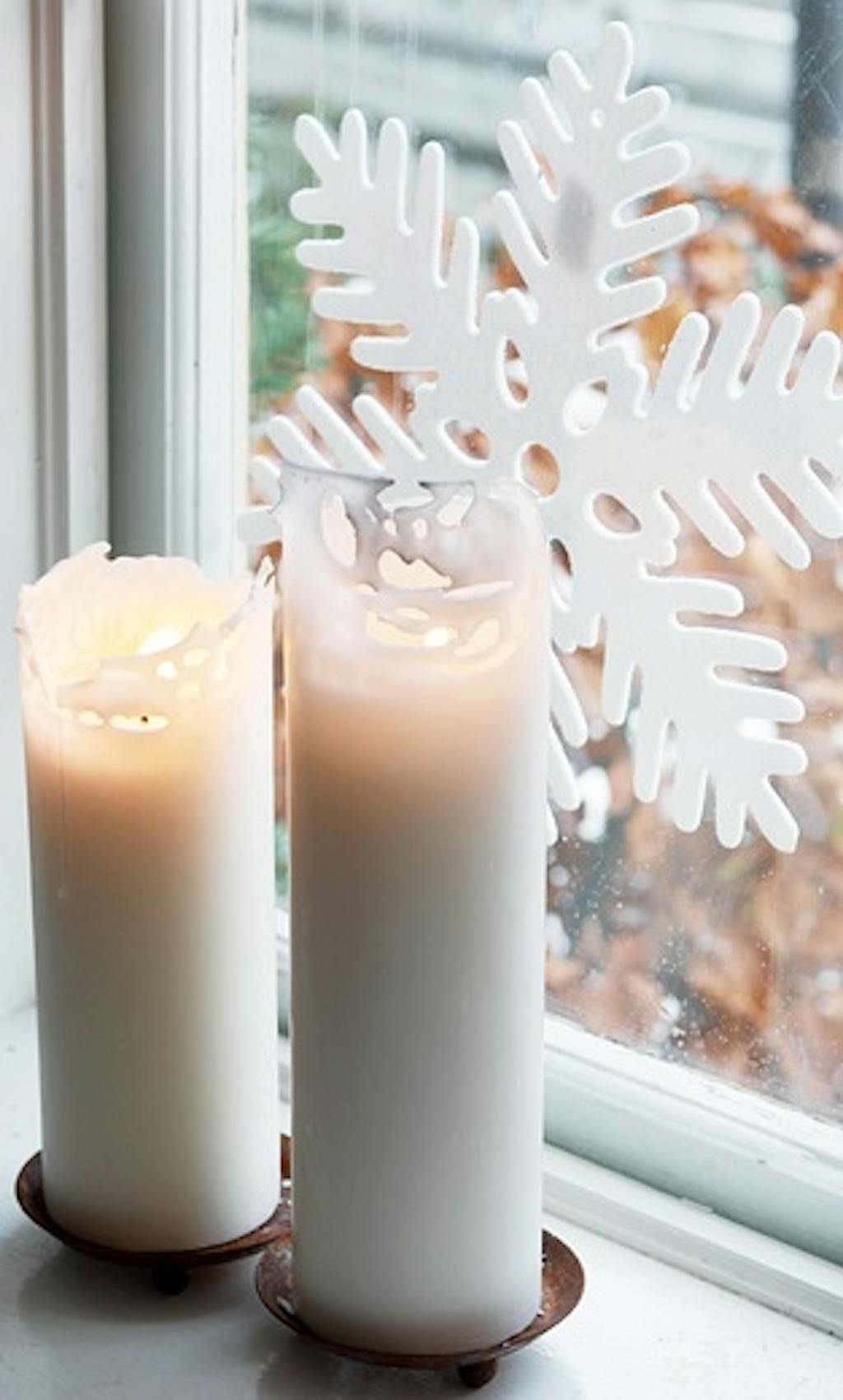 Snøkrystaller i vinduet