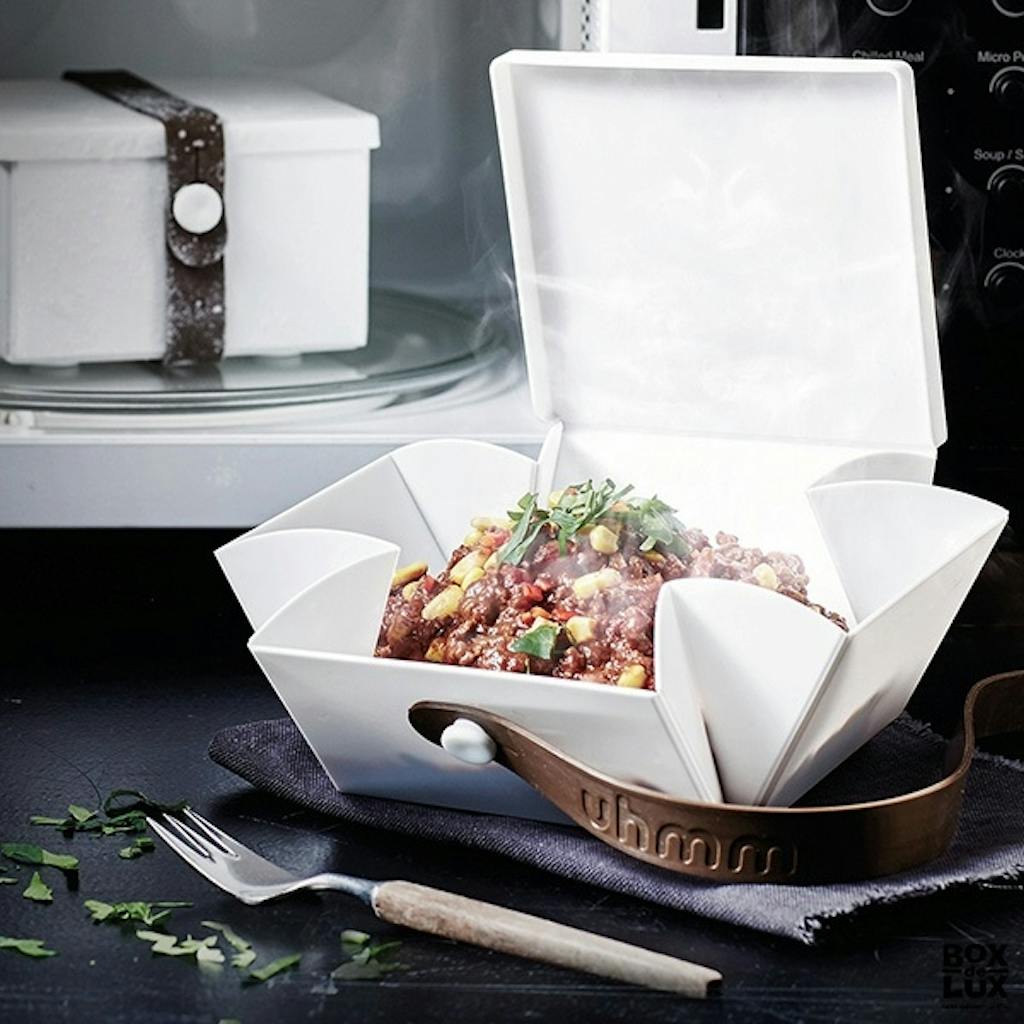 bæredygtig madkasse der foldes ud til en tallerken