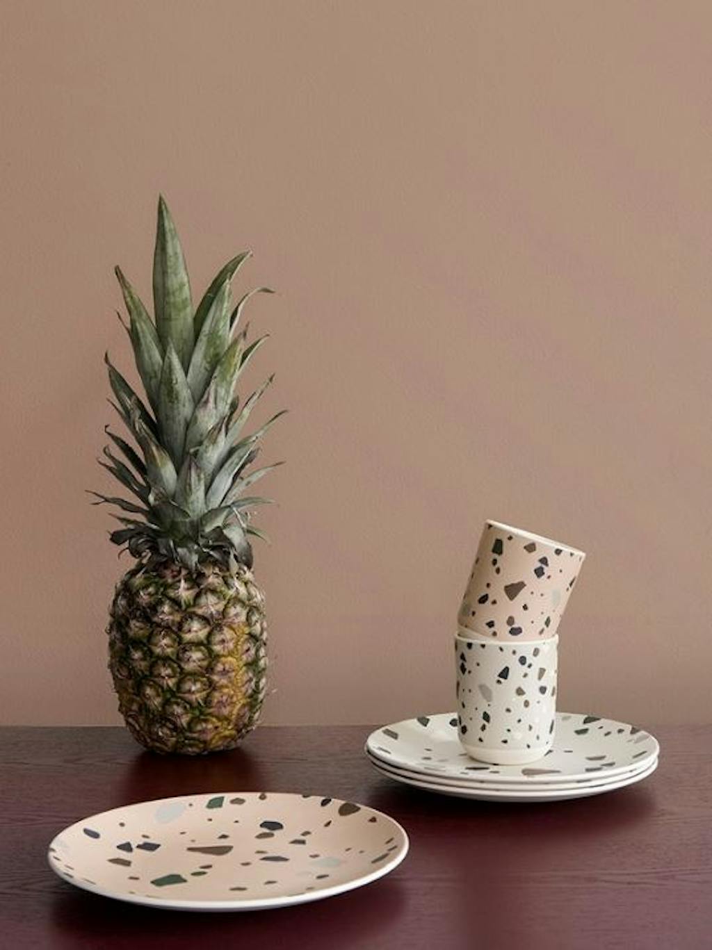 Ferm Living bordservice mere miljøvenlig end melamin