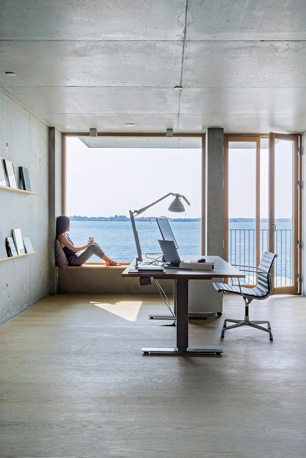 Hjemmekontor Hjemmekontor arbejdsrum udsigt over Flensborg Fjord