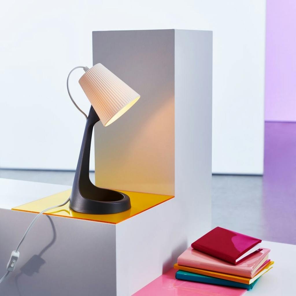 SVALLET skrivebordslampe fra IKEA