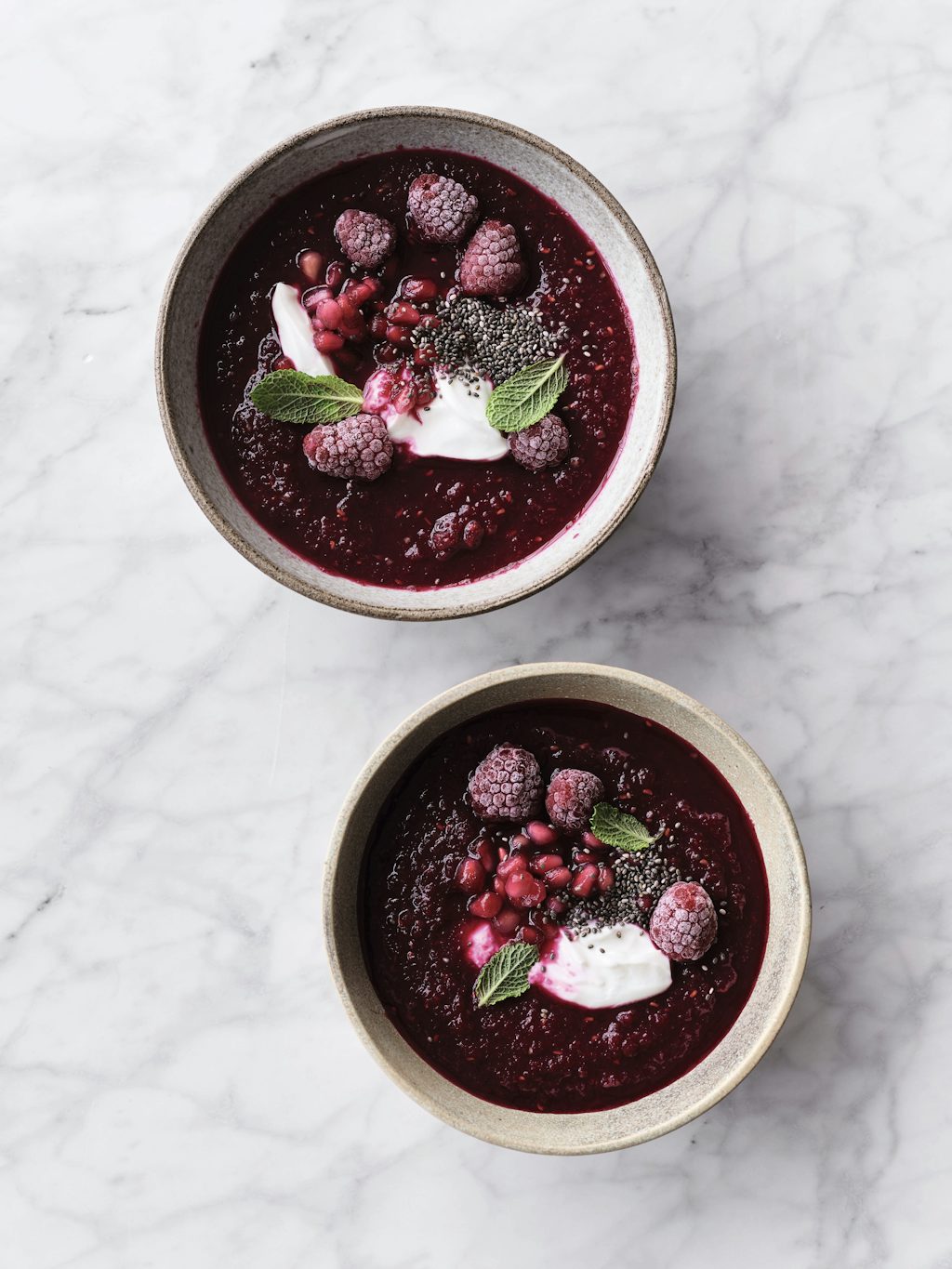 06-roedbede-smoothie-bowl