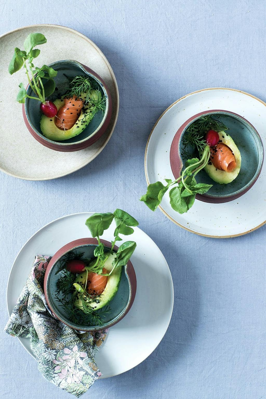 Lækker laksehaps i avocado Lækker laksehaps i avocado