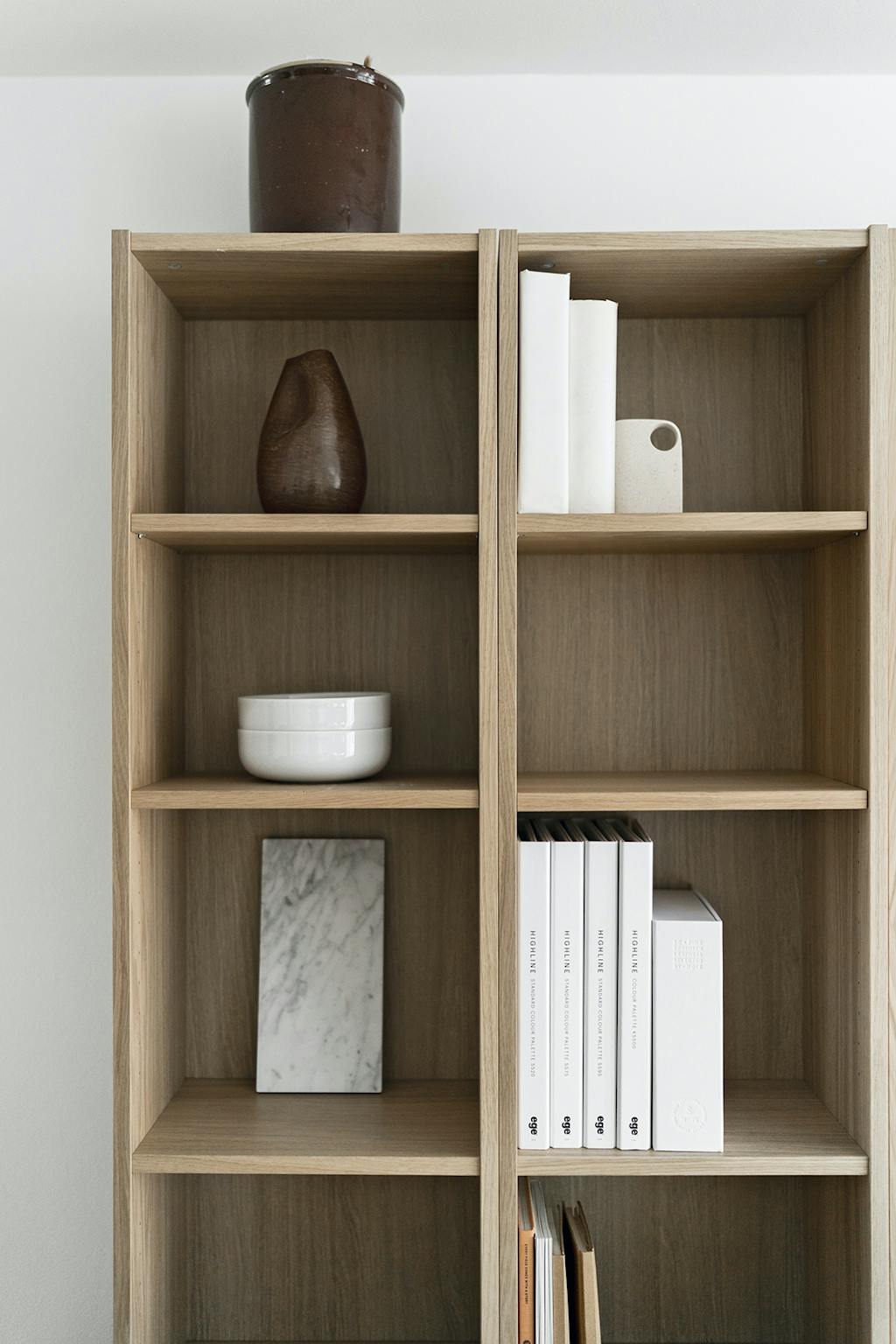 Ikea-hyller på veggen