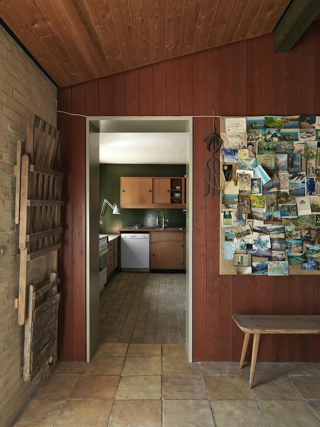 Charmerende køkken i Børge Mogensens sommerhus Charmerende køkken i Børge Mogensens sommerhus