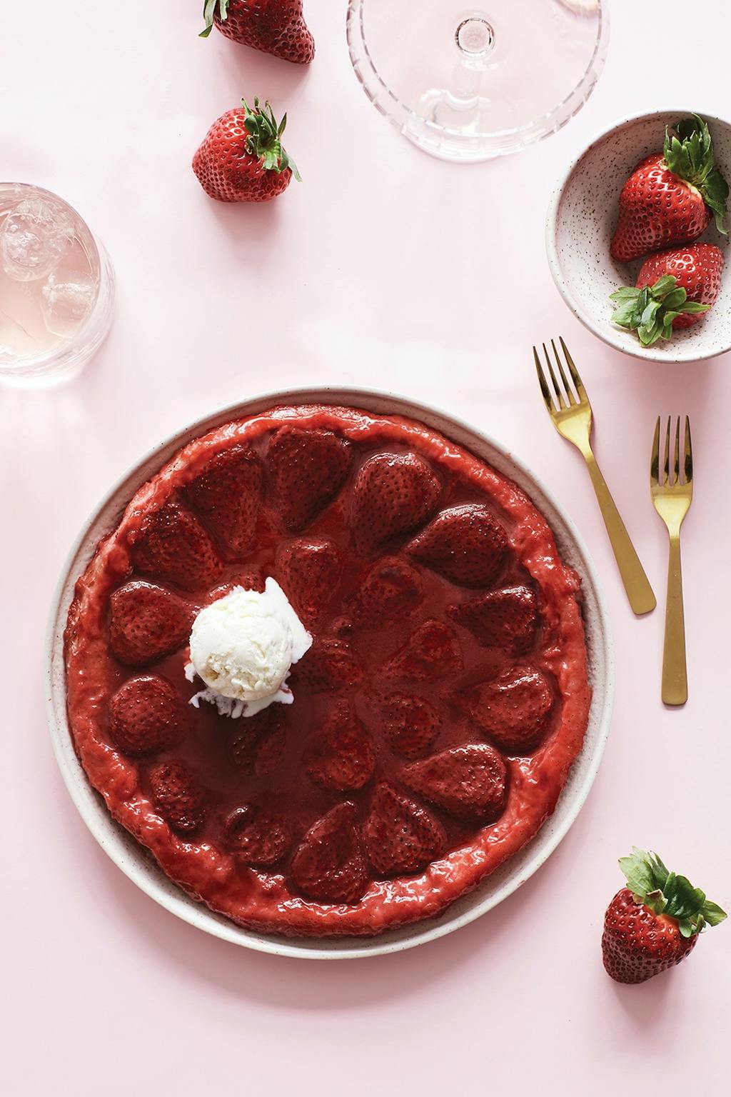 Jærdbær-tarte tatin