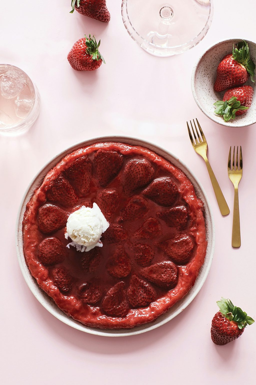 Jærdbær-tarte tatin Jærdbær-tarte tatin