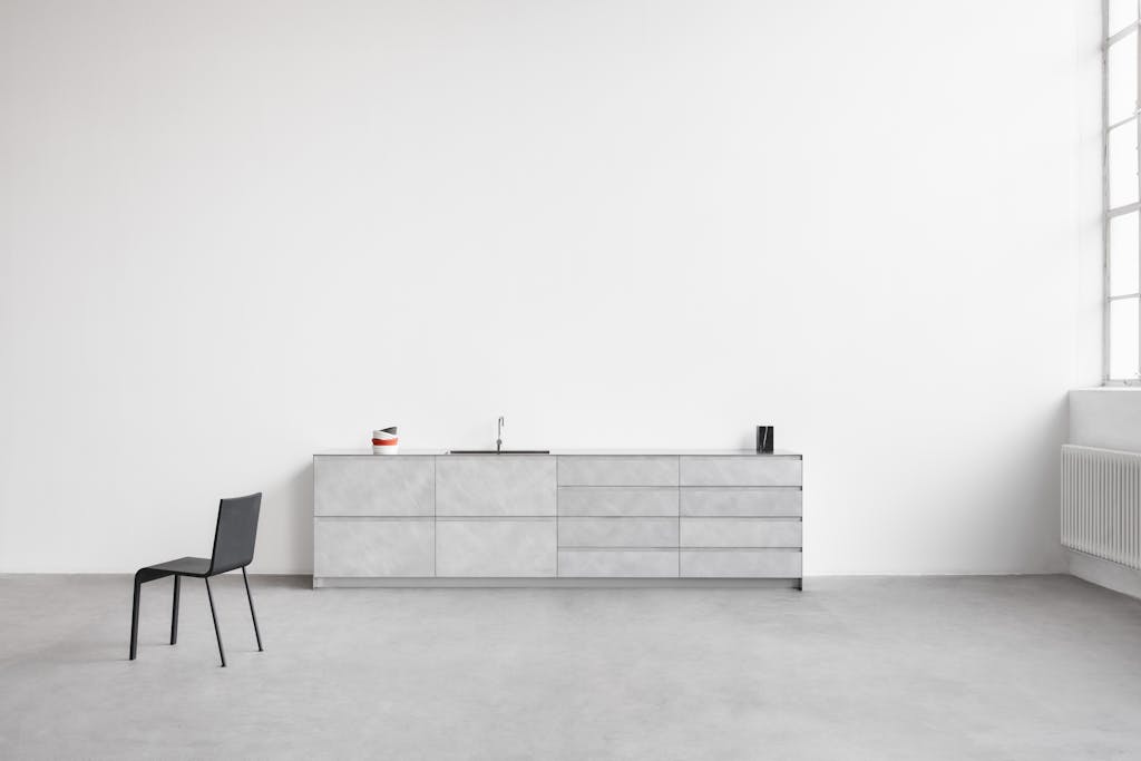 Plate-køkken af David Thulstrup for Reform