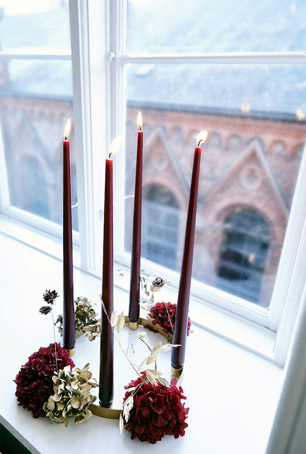Rød adventskrans Rød adventskrans