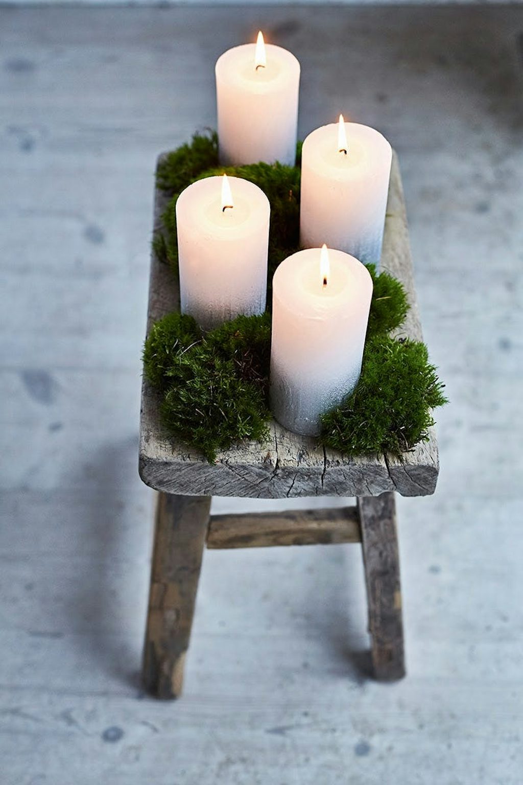 Adventskrans af mos Adventskrans af mos