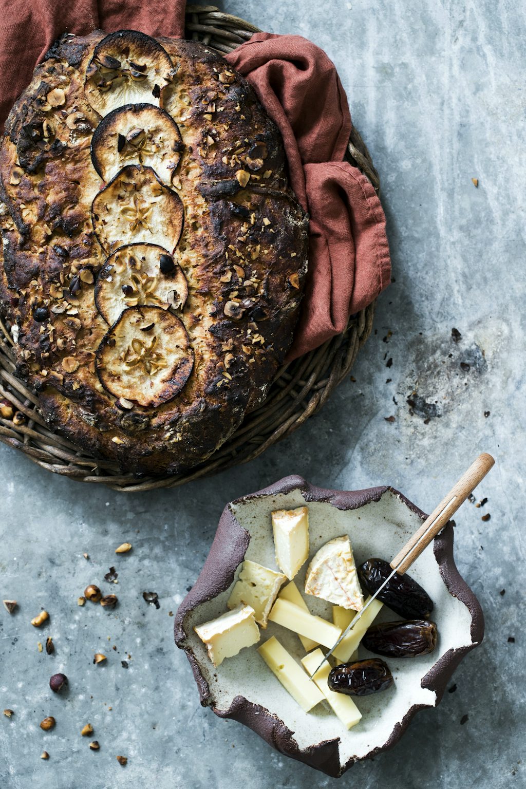 Brød-med-æbler2
