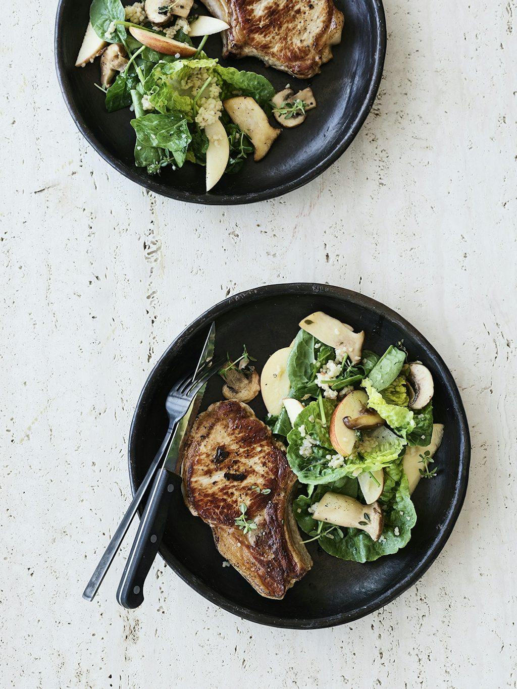 Svinekotelet med sensommersalat