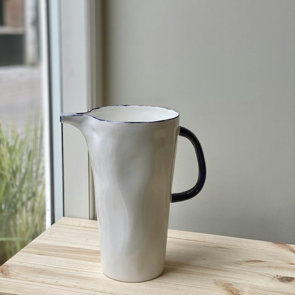 Water Jug fra Feldspar