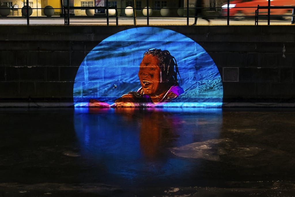 In search of rescuing light