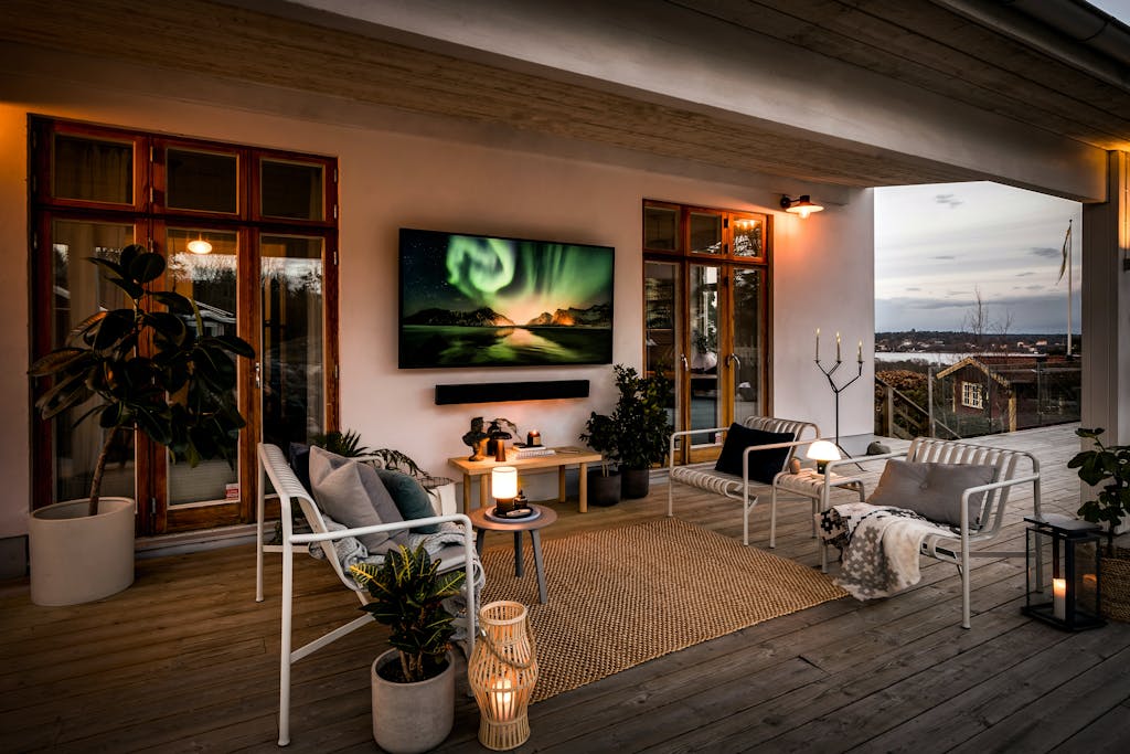Samsung The Terrace TV