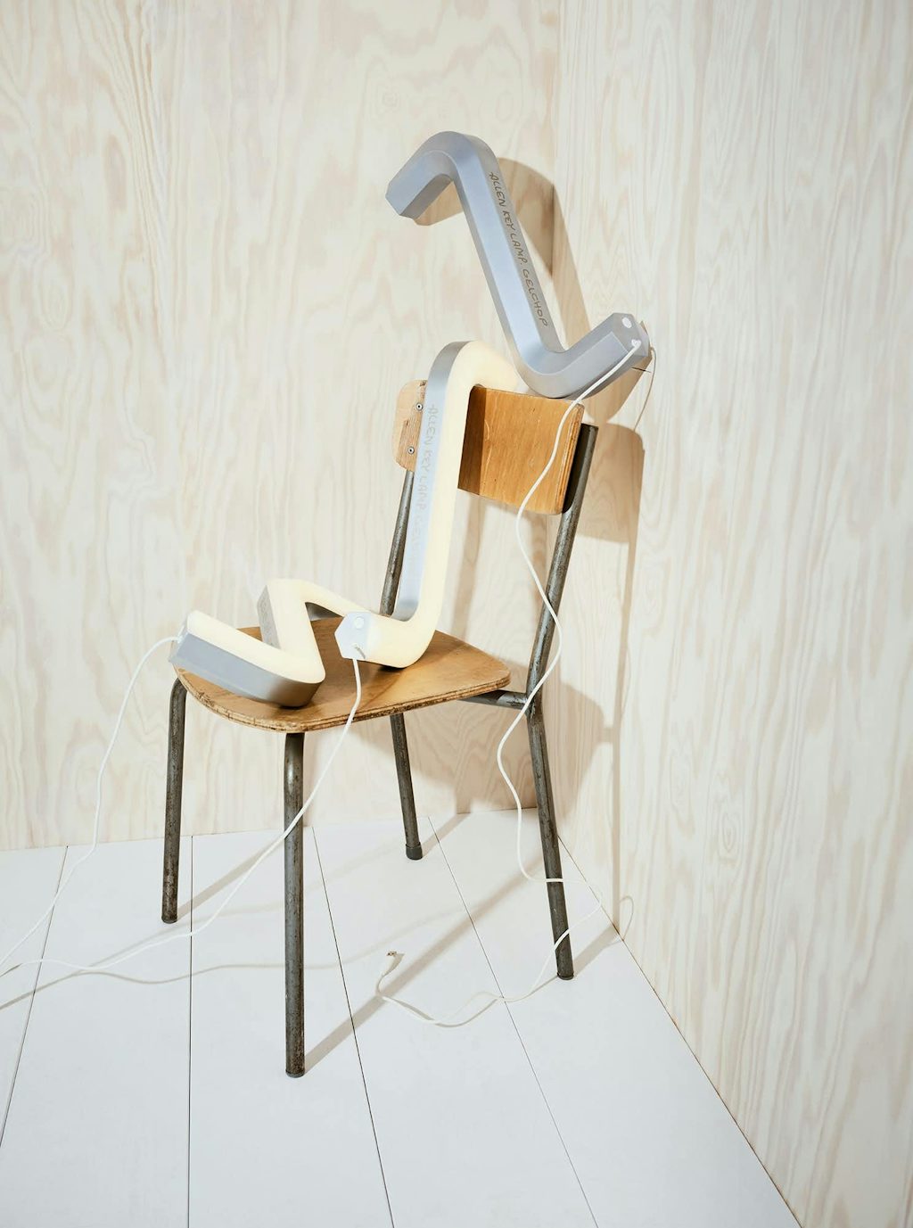 Gelchop_LED-table-lamp_299-1