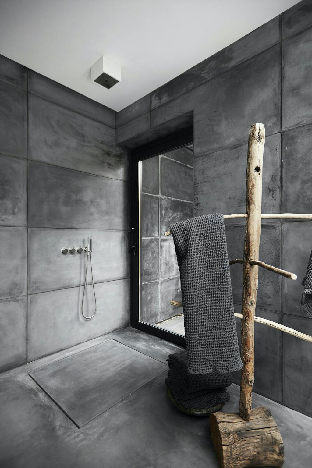 Baderum i den nye tilbygning Baderum i den nye tilbygning