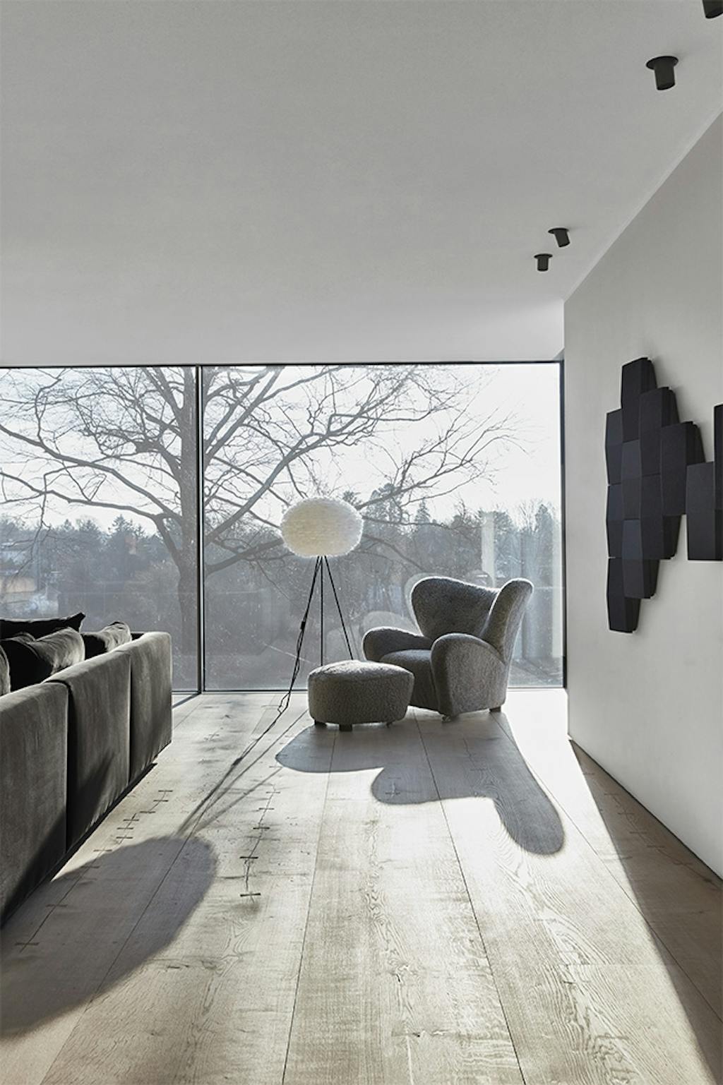 Den Trætte Mand af by Lassen og lampe fra Umage