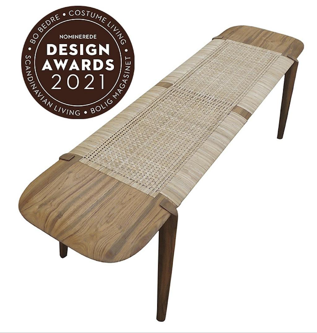 Tangāli Bench af Inoda + Sveje for Phantom Hands