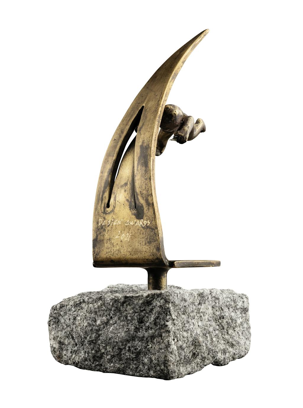 Design Awards 2021 statuette