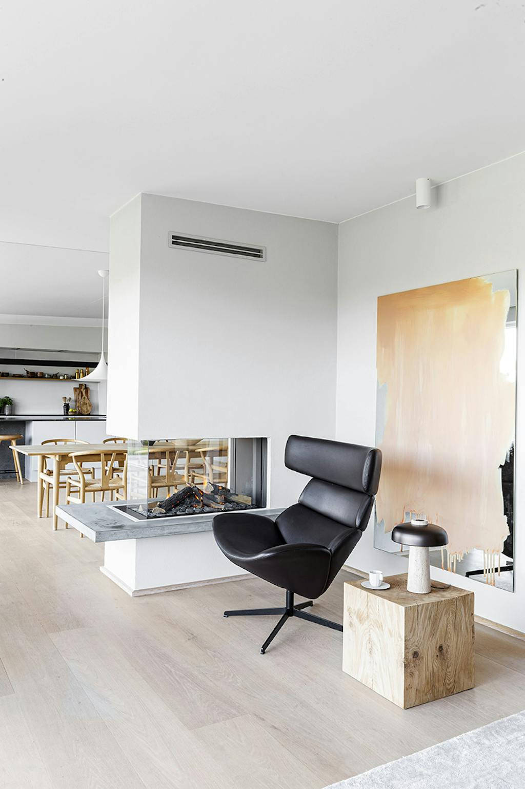 Stol designet af Erik Jørgensen