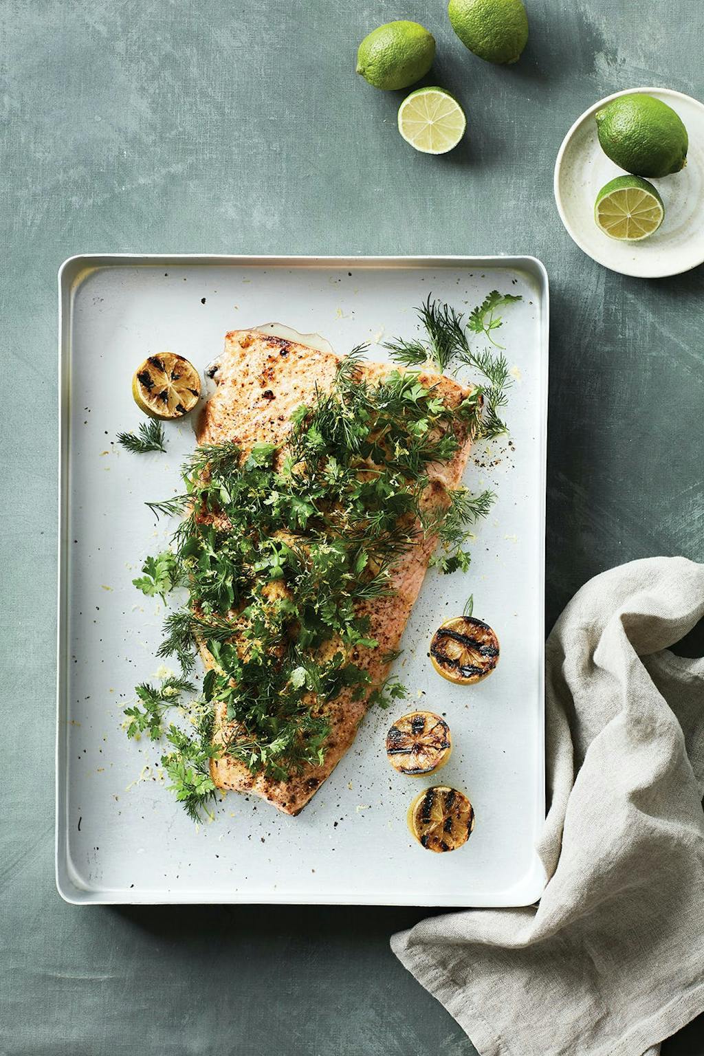 Gegrilde zalm met citroen en kruiden