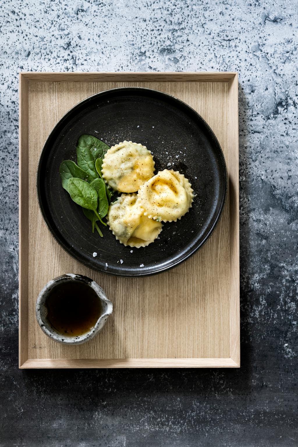 RAVIOLI MET SPINAZIE, RICOTTA EN BEURRE NOISETTE